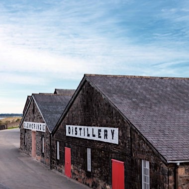 Glenmorangie Distillery on tour of Scottish Highlands